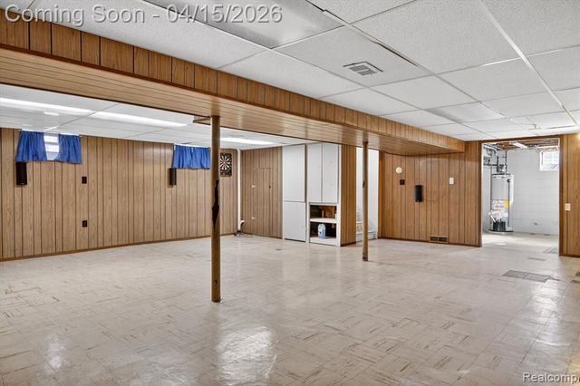 7693 Larme Avenue, Allen Park, MI 48101