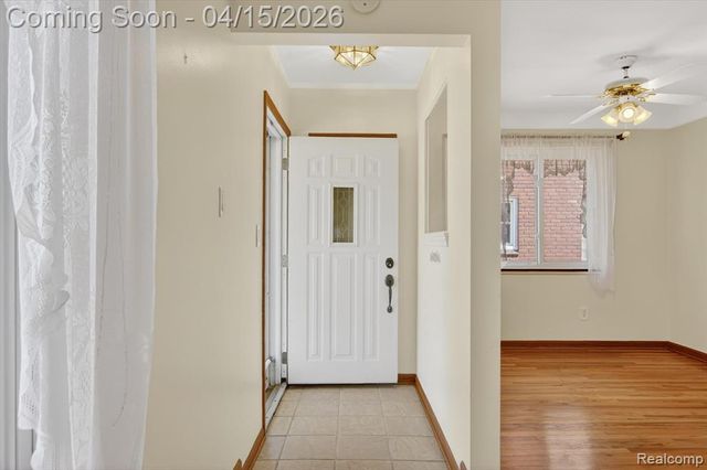 7693 Larme Avenue, Allen Park, MI 48101