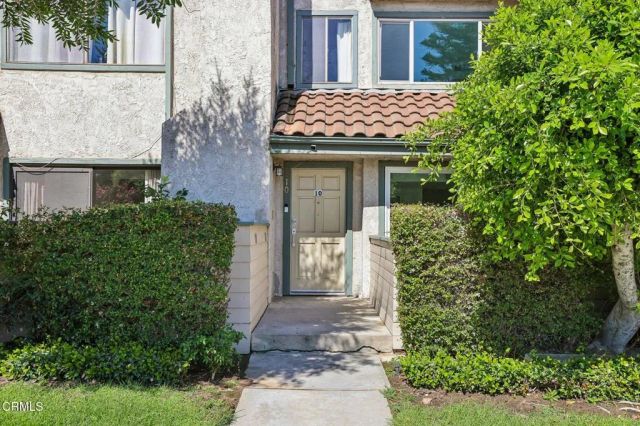 9111 Lemona Avenue 10, North Hills, CA 91343