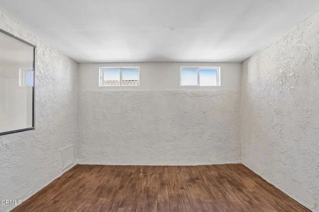 9111 Lemona Avenue 10, North Hills, CA 91343
