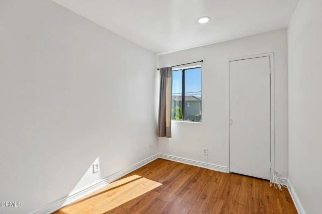 9111 Lemona Avenue 10, North Hills, CA 91343