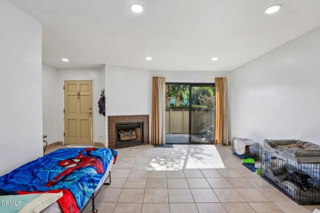 9111 Lemona Avenue 10, North Hills, CA 91343