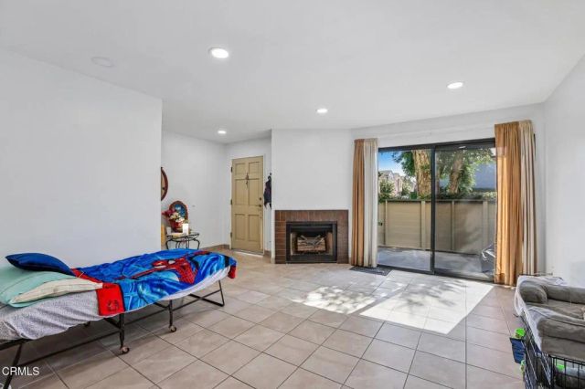 9111 Lemona Avenue 10, North Hills, CA 91343