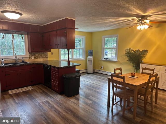 200 HAAG RD, Reading, PA 19606