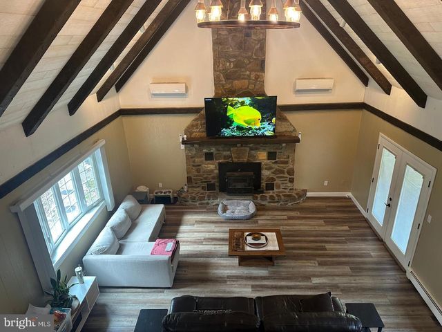 200 HAAG RD, Reading, PA 19606