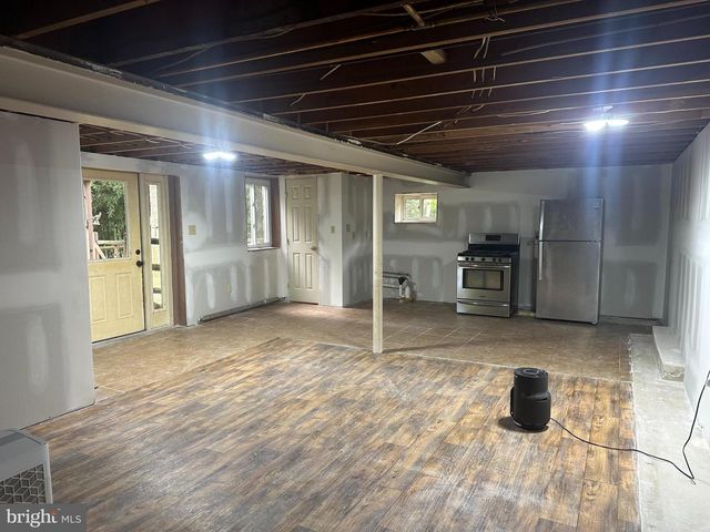 200 HAAG RD, Reading, PA 19606