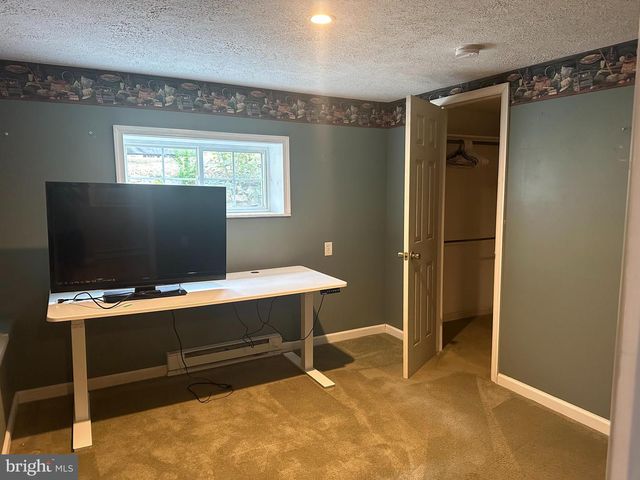 200 HAAG RD, Reading, PA 19606