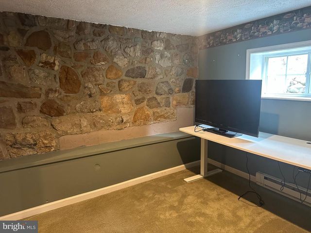 200 HAAG RD, Reading, PA 19606