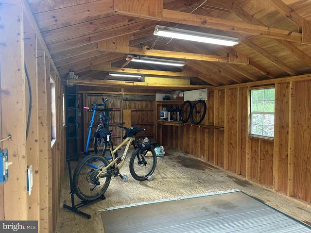 200 HAAG RD, Reading, PA 19606