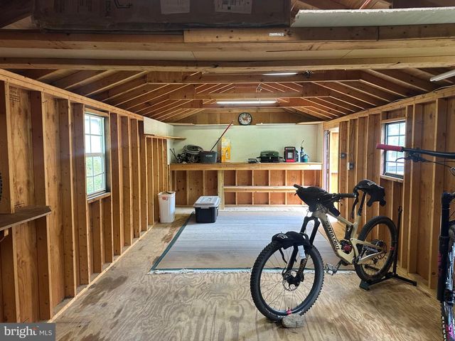 200 HAAG RD, Reading, PA 19606