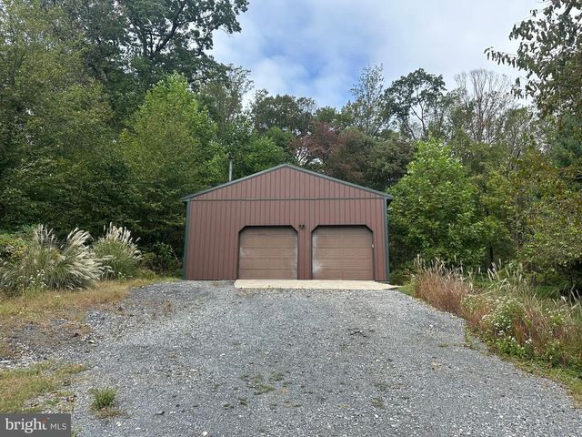 200 HAAG RD, Reading, PA 19606