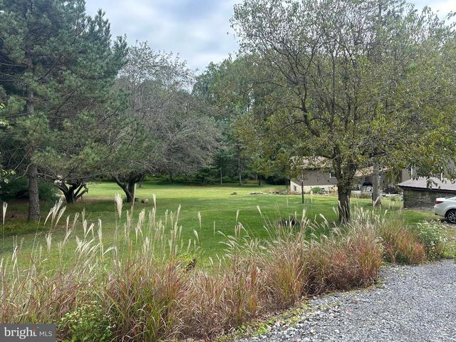 200 HAAG RD, Reading, PA 19606