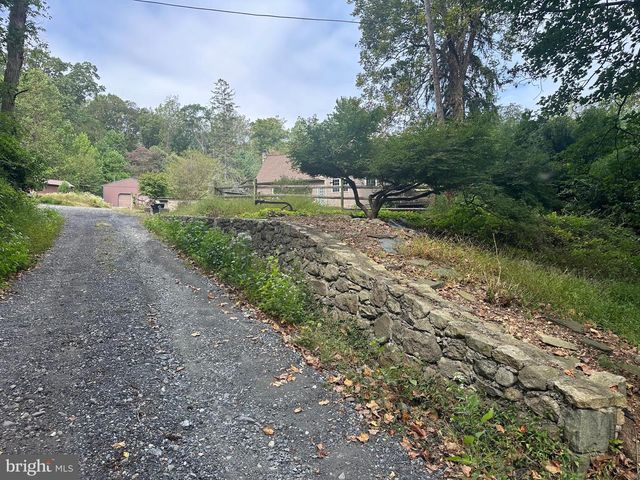 200 HAAG RD, Reading, PA 19606