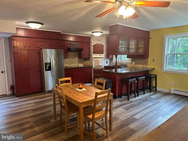 200 HAAG RD, Reading, PA 19606