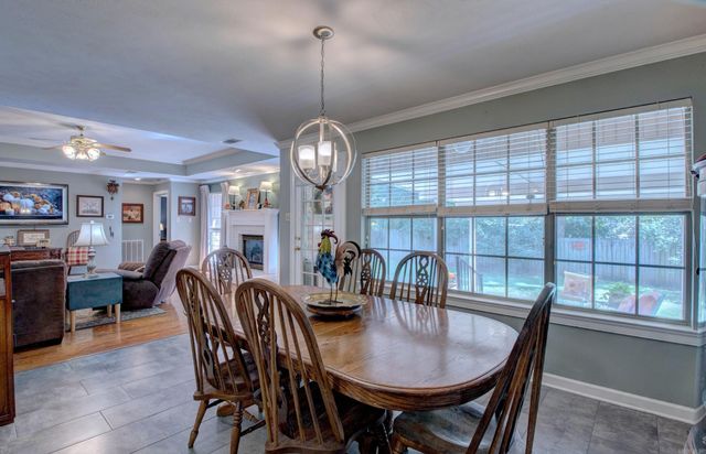 131 Deauville Drive, Maumelle, AR 72113