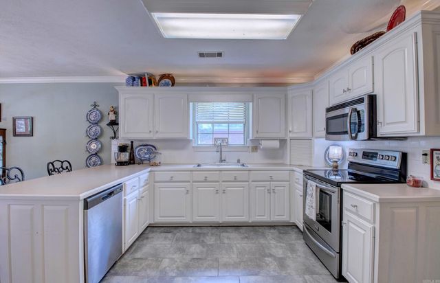 131 Deauville Drive, Maumelle, AR 72113