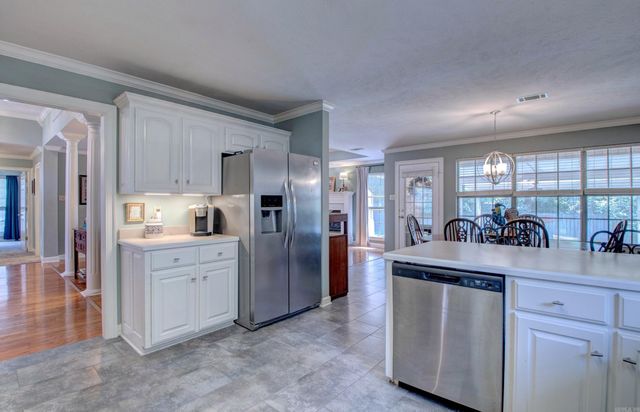 131 Deauville Drive, Maumelle, AR 72113