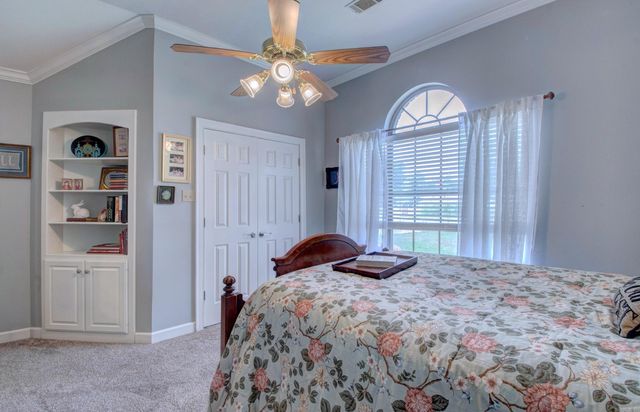 131 Deauville Drive, Maumelle, AR 72113
