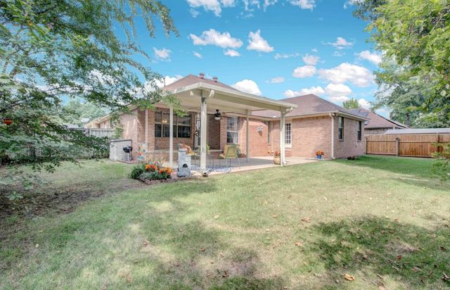 131 Deauville Drive, Maumelle, AR 72113