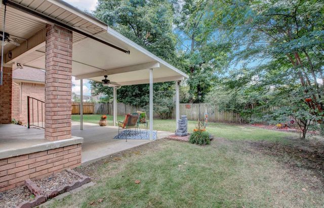 131 Deauville Drive, Maumelle, AR 72113