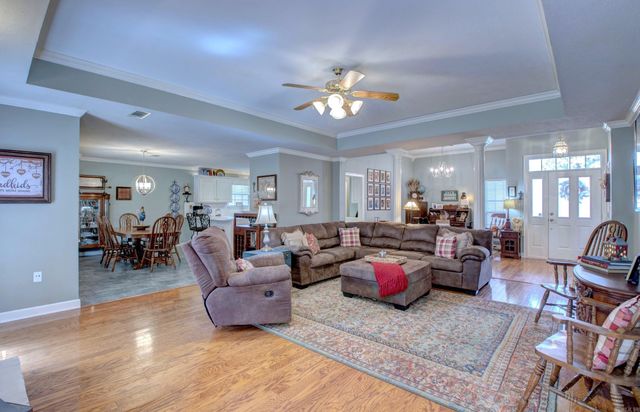 131 Deauville Drive, Maumelle, AR 72113