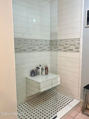 106 N Brighton Drive, Jackson, MS 39211