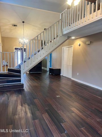 106 N Brighton Drive, Jackson, MS 39211