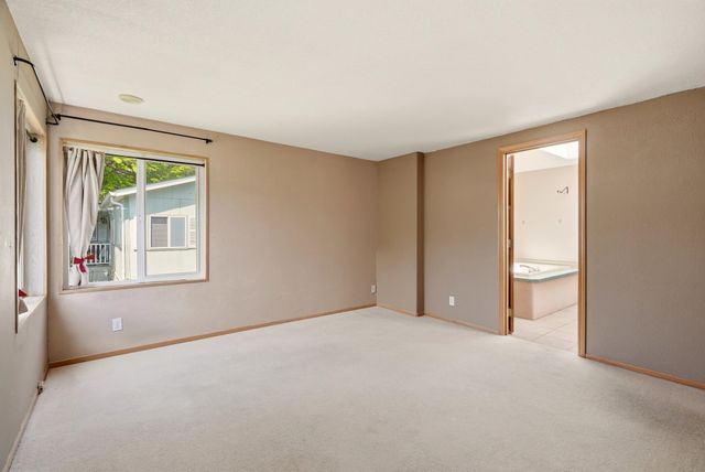 208 S Neyland Ave, Liberty Lake, WA 99019