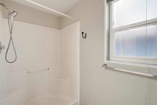208 S Neyland Ave, Liberty Lake, WA 99019