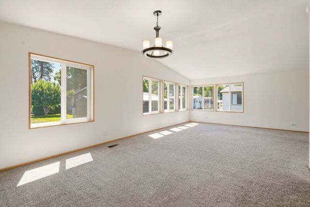 208 S Neyland Ave, Liberty Lake, WA 99019