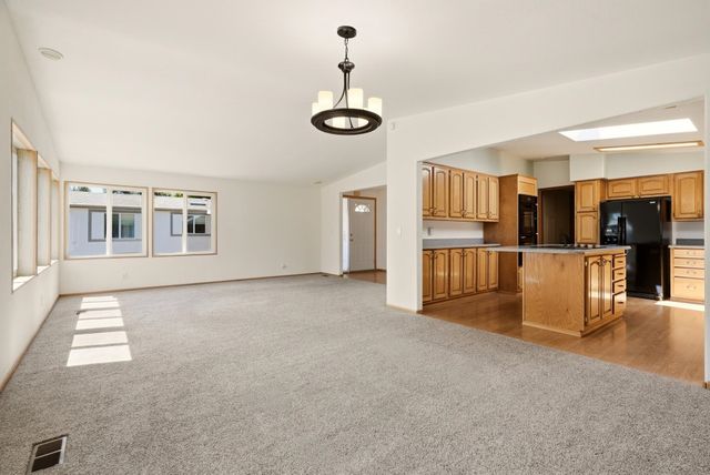 208 S Neyland Ave, Liberty Lake, WA 99019
