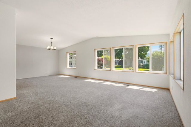 208 S Neyland Ave, Liberty Lake, WA 99019