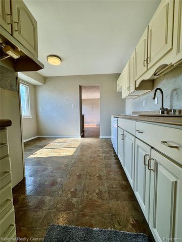 185 Gage Street, Pontiac, MI 48342