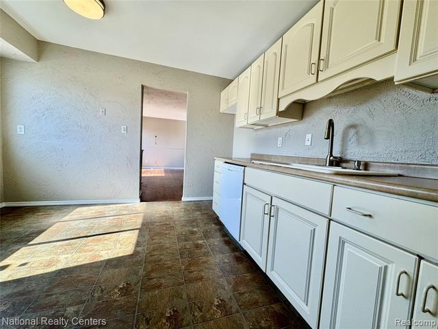 185 Gage Street, Pontiac, MI 48342