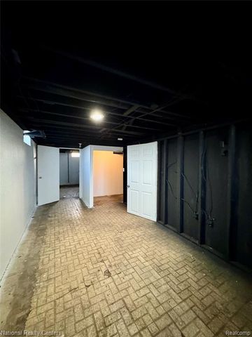 185 Gage Street, Pontiac, MI 48342