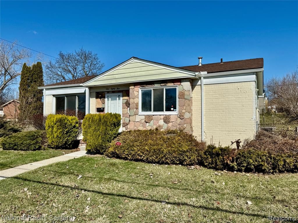 185 Gage Street, Pontiac, MI 48342