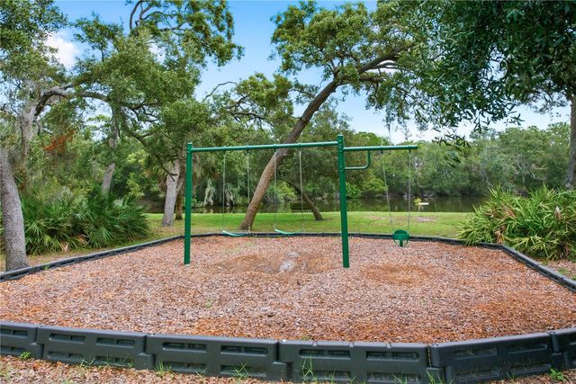 594 DAVENTRY SQUARE, Palm Harbor, FL 34683