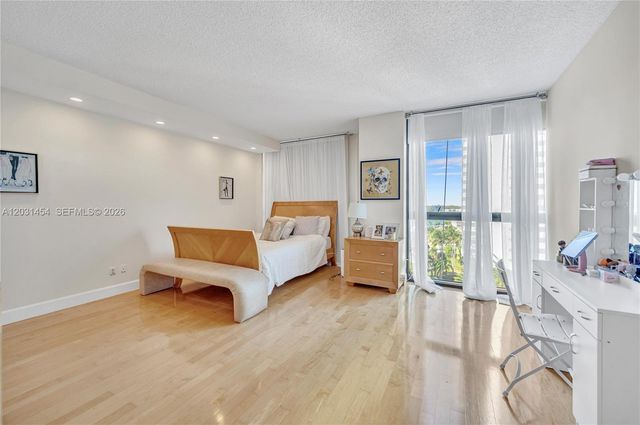 2000 Island Blvd 806, Aventura, FL 33160