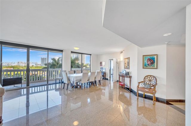2000 Island Blvd 806, Aventura, FL 33160
