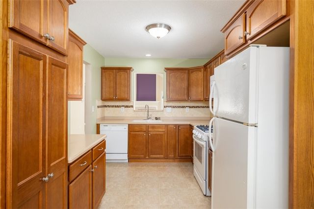 3 Allie Lane, Hamburg, NY 14075