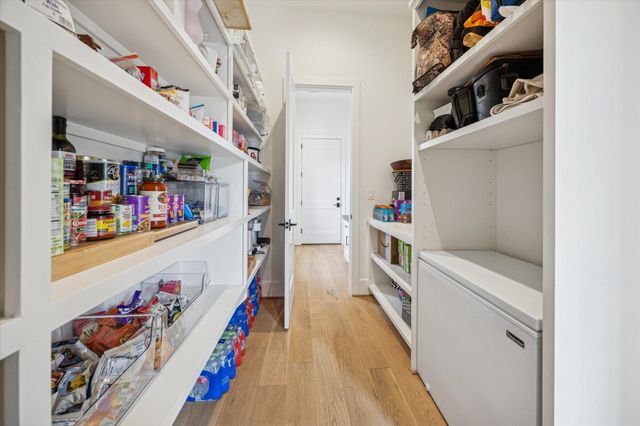 1315 Gardenia Drive, Houston, TX 77018