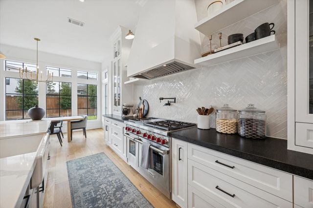 1315 Gardenia Drive, Houston, TX 77018