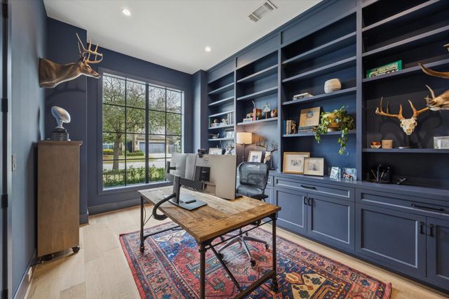 1315 Gardenia Drive, Houston, TX 77018