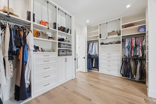 1315 Gardenia Drive, Houston, TX 77018