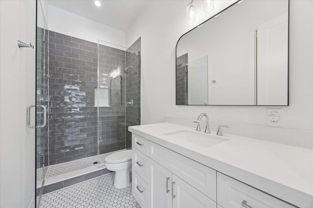 1315 Gardenia Drive, Houston, TX 77018