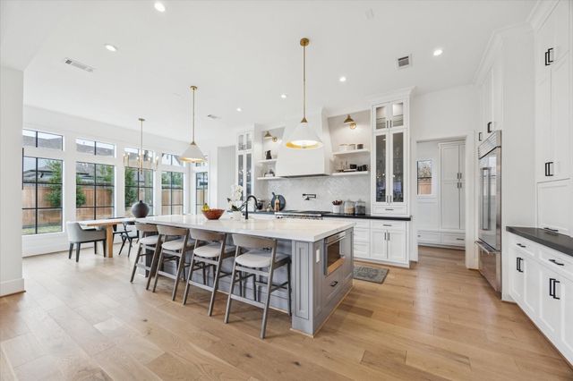 1315 Gardenia Drive, Houston, TX 77018