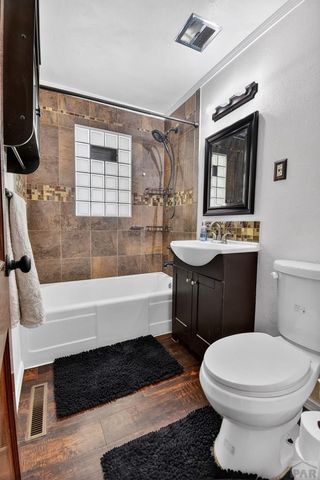 1219 Longwood Ave, Pueblo, CO 81004