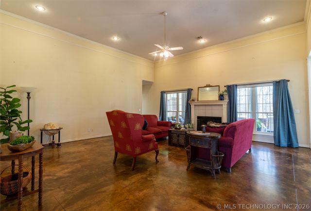 4982 E Cedar Ridge Road, Claremore, OK 74019