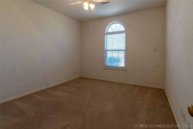 4982 E Cedar Ridge Road, Claremore, OK 74019