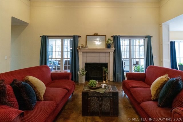 4982 E Cedar Ridge Road, Claremore, OK 74019